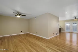 Photo #4: 6630373 Listing 