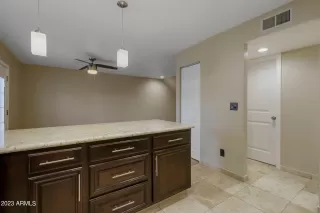 Photo #5: 6630373 Listing 