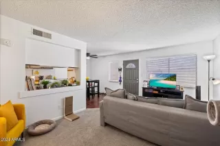 Photo #5: 6630468 Listing 