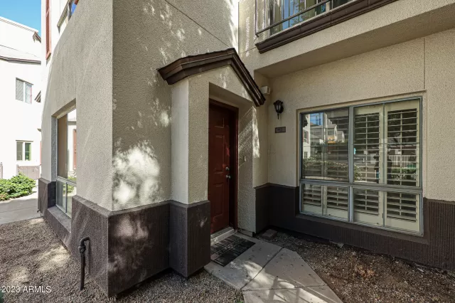 MLS: 6630656 Condo For Sale