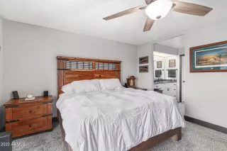 Photo #6: 6630936 Listing