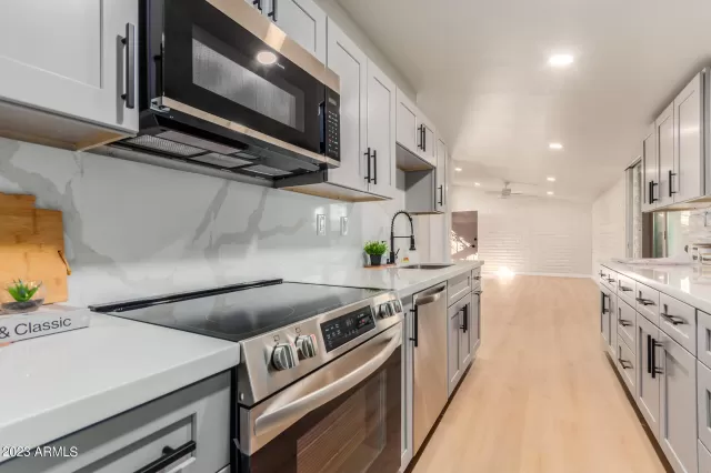 MLS: 6630970 Condo For Sale