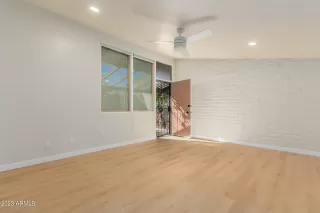 Photo #4: 6630970 Listing