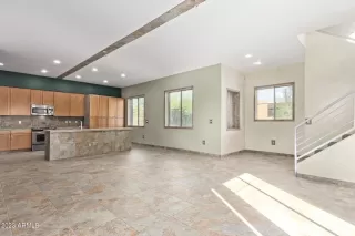 Photo #6: 6630979 Listing 