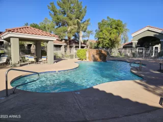 Photo #3: 6631075 Listing