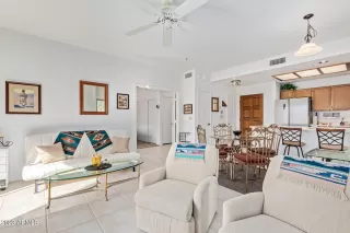 Photo #4: 6631196 Listing