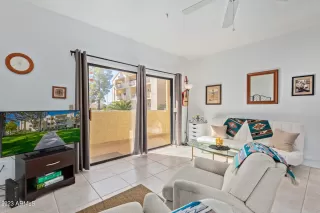 Photo #6: 6631196 Listing