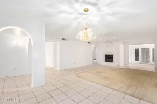 Photo #6: 6631232 Listing