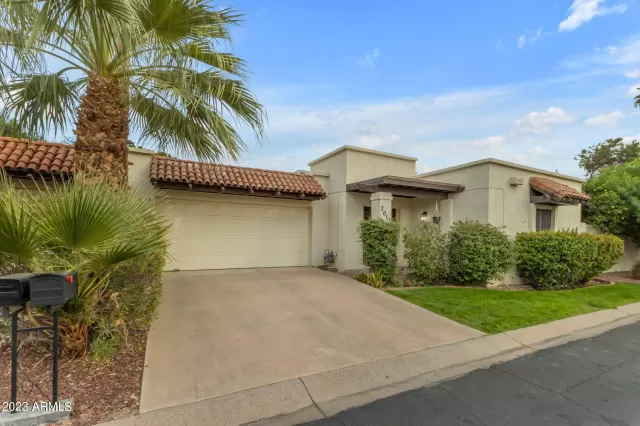 MLS: 6631251 Condo For Sale