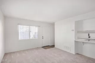 Photo #6: 6631404 Listing 