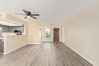 Photo #6: 6631479 Listing 