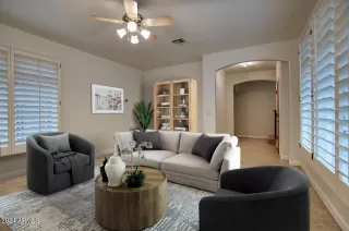 Photo #5: 6631534 Listing