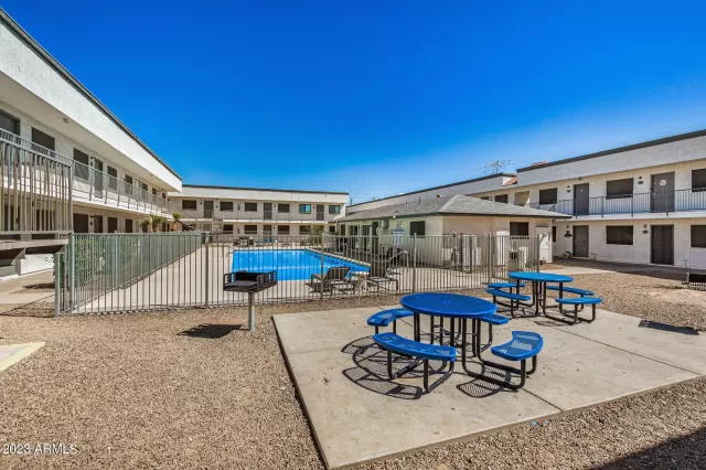 MLS: 6631784 Condo For Sale