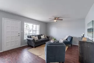 Photo #3: 6631789 Listing 