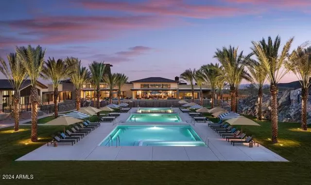 MLS: 6631792 Condo For Sale