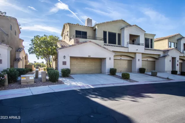 MLS: 6631971 Condo For Sale