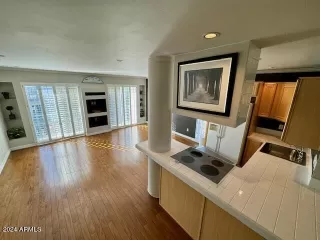 Photo #4: 6631979 Listing