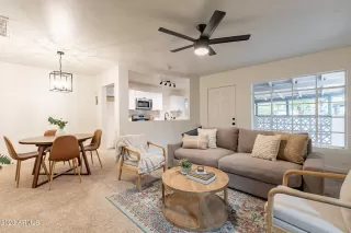 Photo #2: 6632129 Listing 