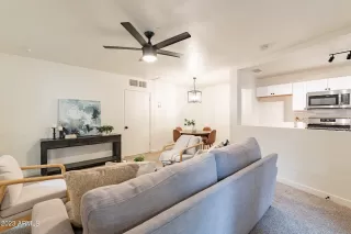 Photo #3: 6632129 Listing 