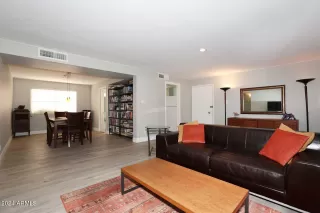 Photo #5: 6632184 Listing