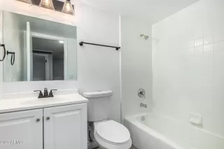 Photo #5: 6632219 Listing