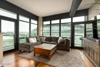 Photo #2: 6632277 Listing