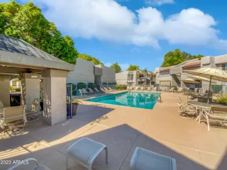 Photo #6: 6632468 Listing