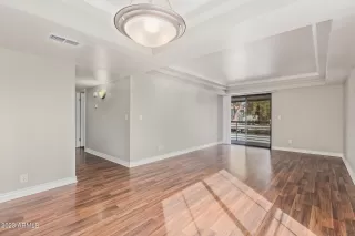 Photo #6: 6632501 Listing 