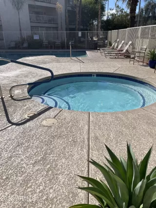Photo #2: 6632788 Listing