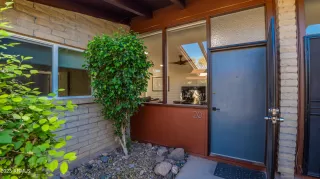 Photo #2: 6632807 Listing