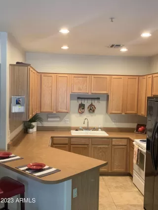 Photo #6: 6632952 Listing 