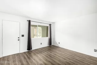 Photo #2: 6633089 Listing