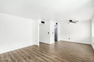 Photo #4: 6633089 Listing