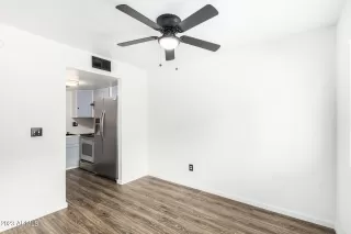 Photo #6: 6633089 Listing