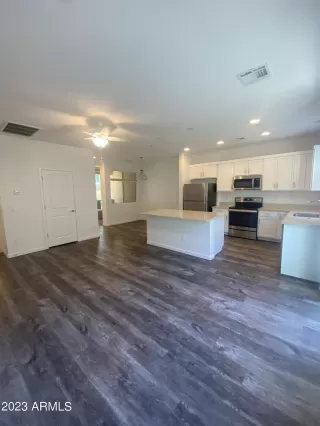 Photo #6: 6633154 Listing