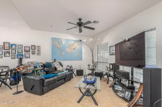 Photo #4: 6633279 Listing