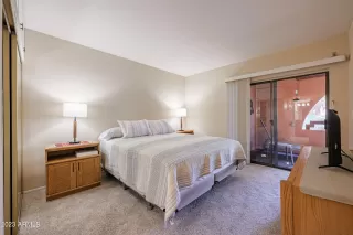 Photo #2: 6633406 Listing