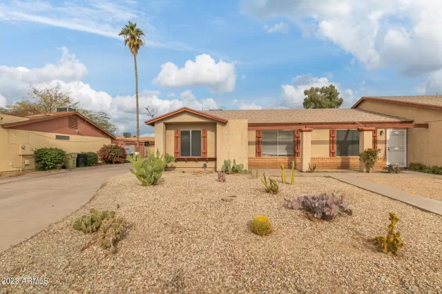 MLS: 6633418 Condo For Sale