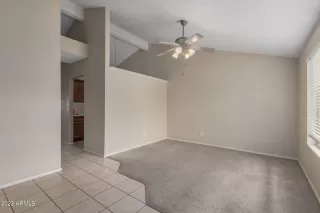 Photo #3: 6633418 Listing 