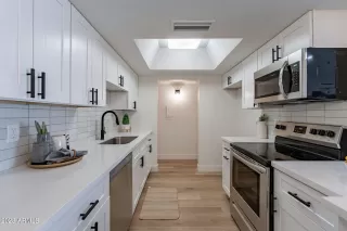 Photo #1: 6633745 Listing