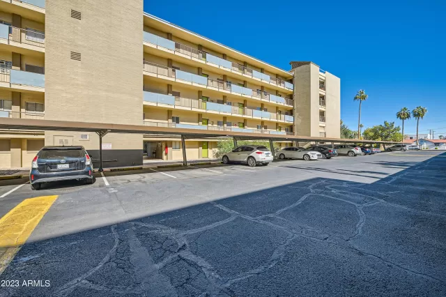 MLS: 6633821 Condo For Sale