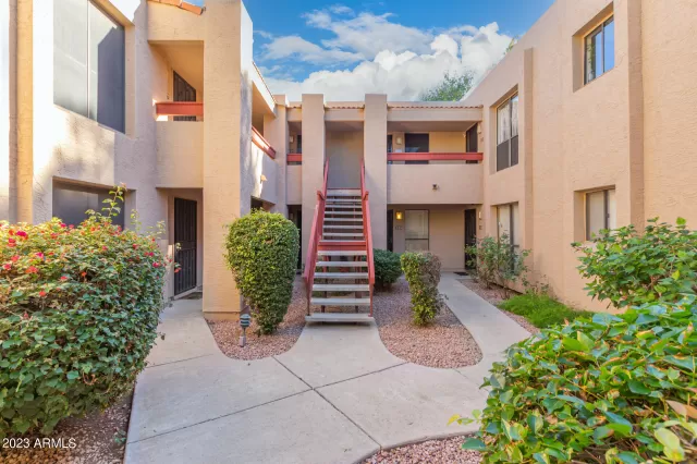 MLS: 6633860 Condo For Sale