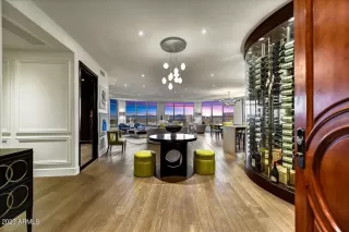 Photo #1: 6633864 Listing 