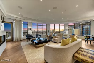 Photo #4: 6633864 Listing 