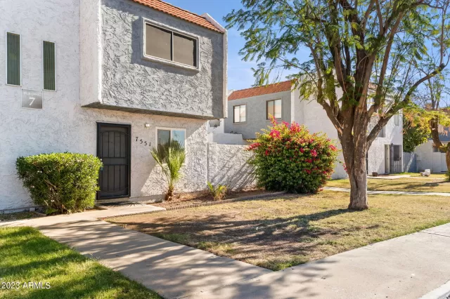 MLS: 6633889 Condo For Sale