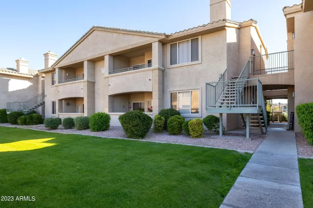 MLS: 6633954 Condo For Sale