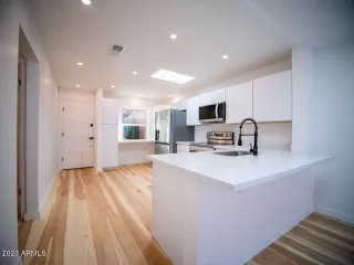 Photo #1: 6634037 Listing