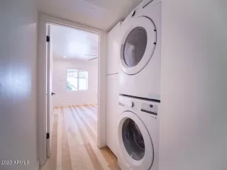 Photo #5: 6634037 Listing