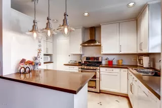 Photo #3: 6634441 Listing 