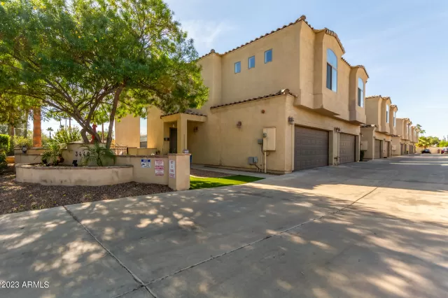 MLS: 6634478 Condo For Sale